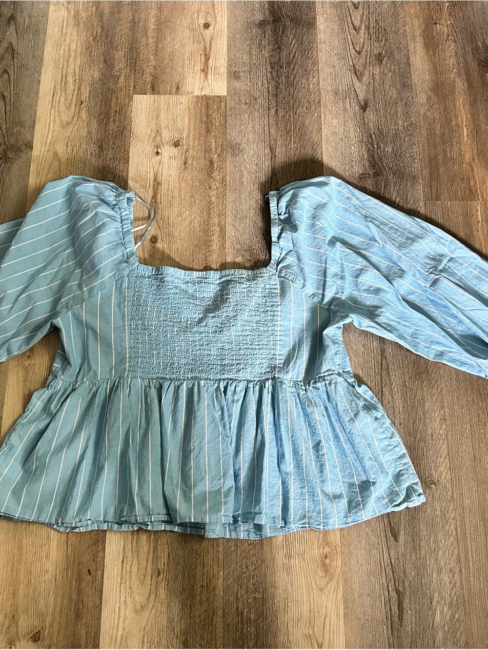Old Navy Light Blue Striped Peplum Tunic Top - Picture 2 of 3